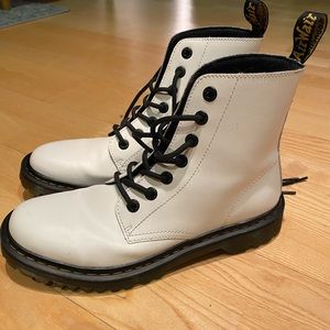 DR MARTENS LUANA BOOT
